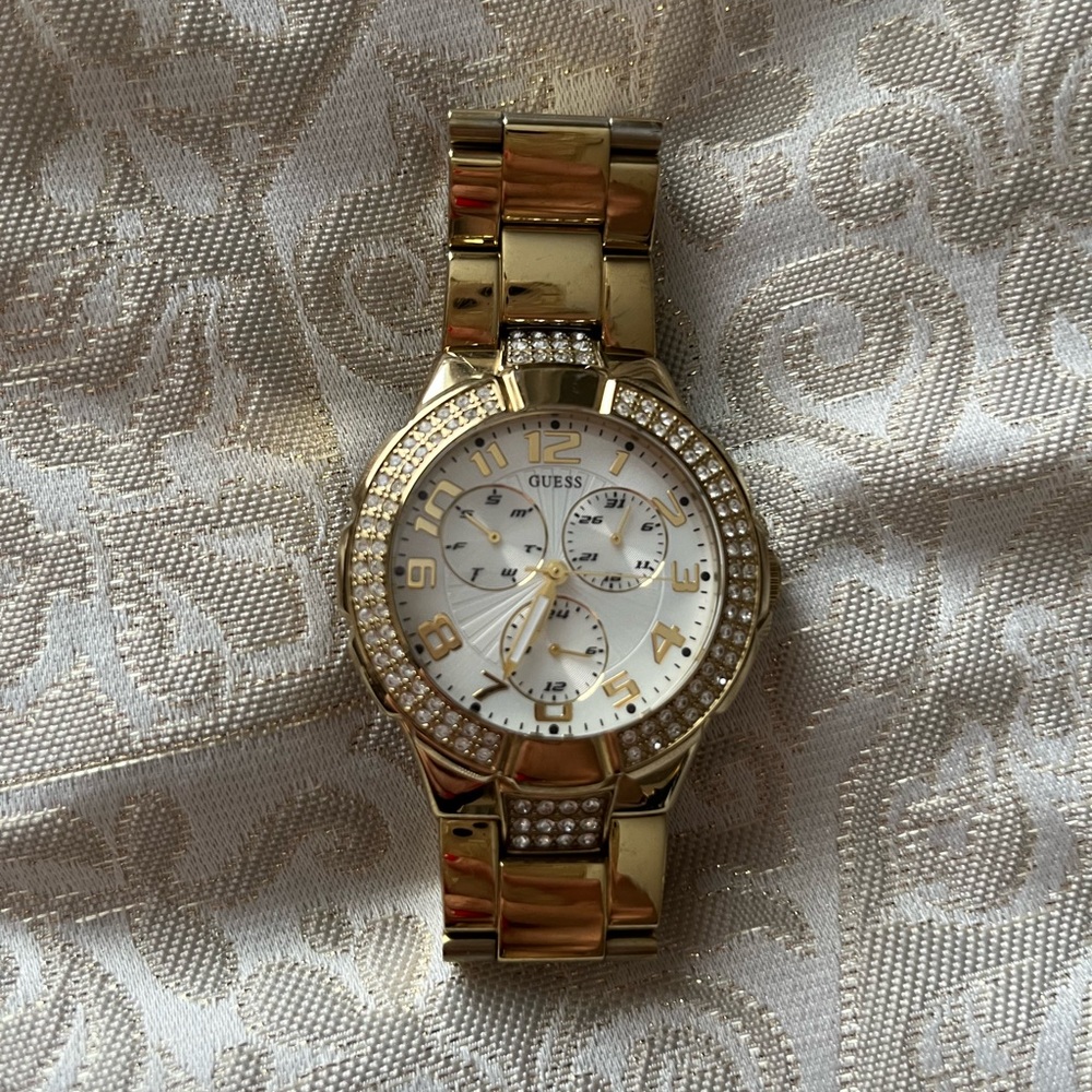 Guess Watch - Picture 9 of 11